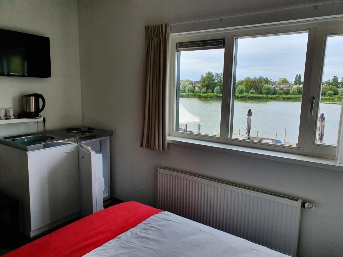 Hotel Restaurant Lakeside Uithoorn Eksteriør billede
